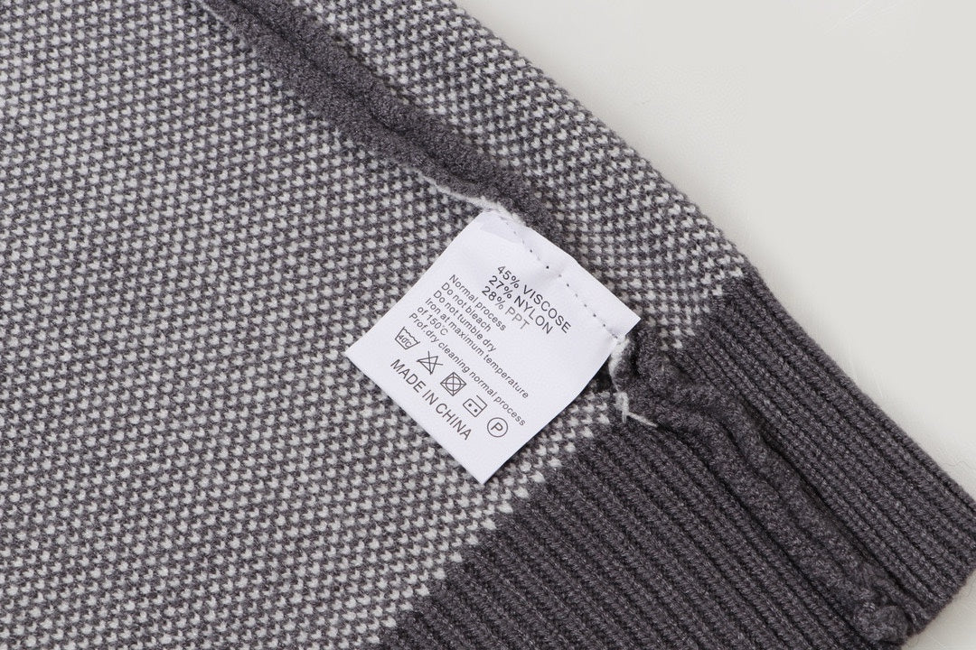 Classic Fashion Sweater-10289