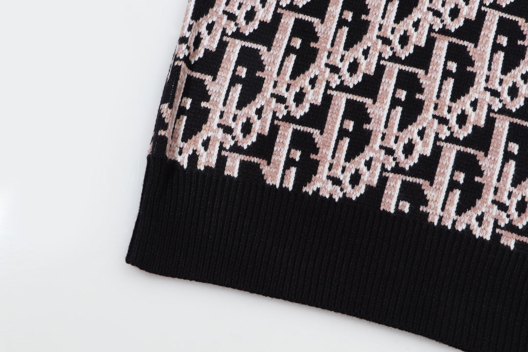Classic Fashion Sweater-10318