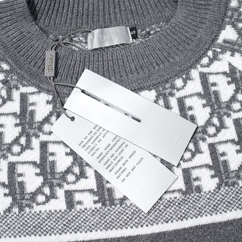 Classic Fashion Sweater-10324