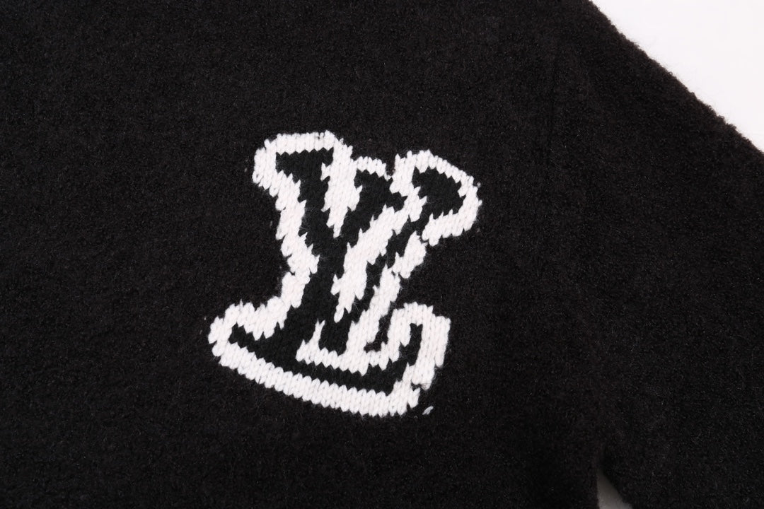 Classic Fashion Sweater-10326