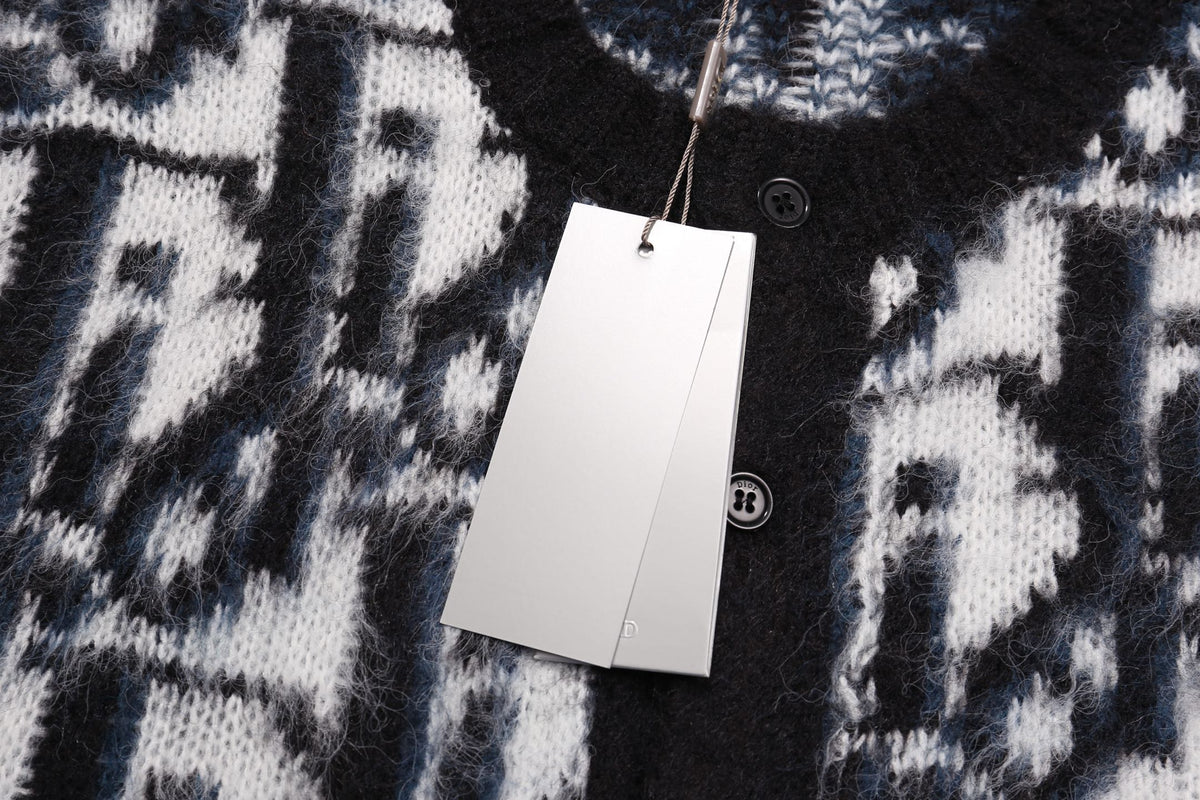 Classic Fashion Sweater-10337