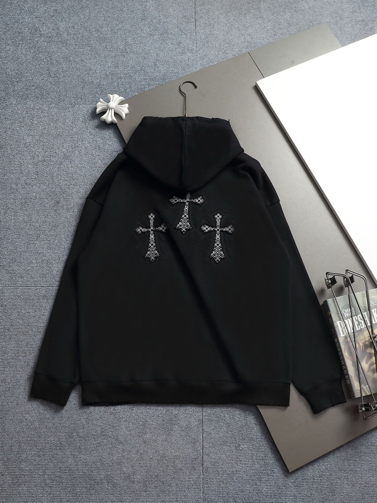 Classic Fit Hoodie-2697-2