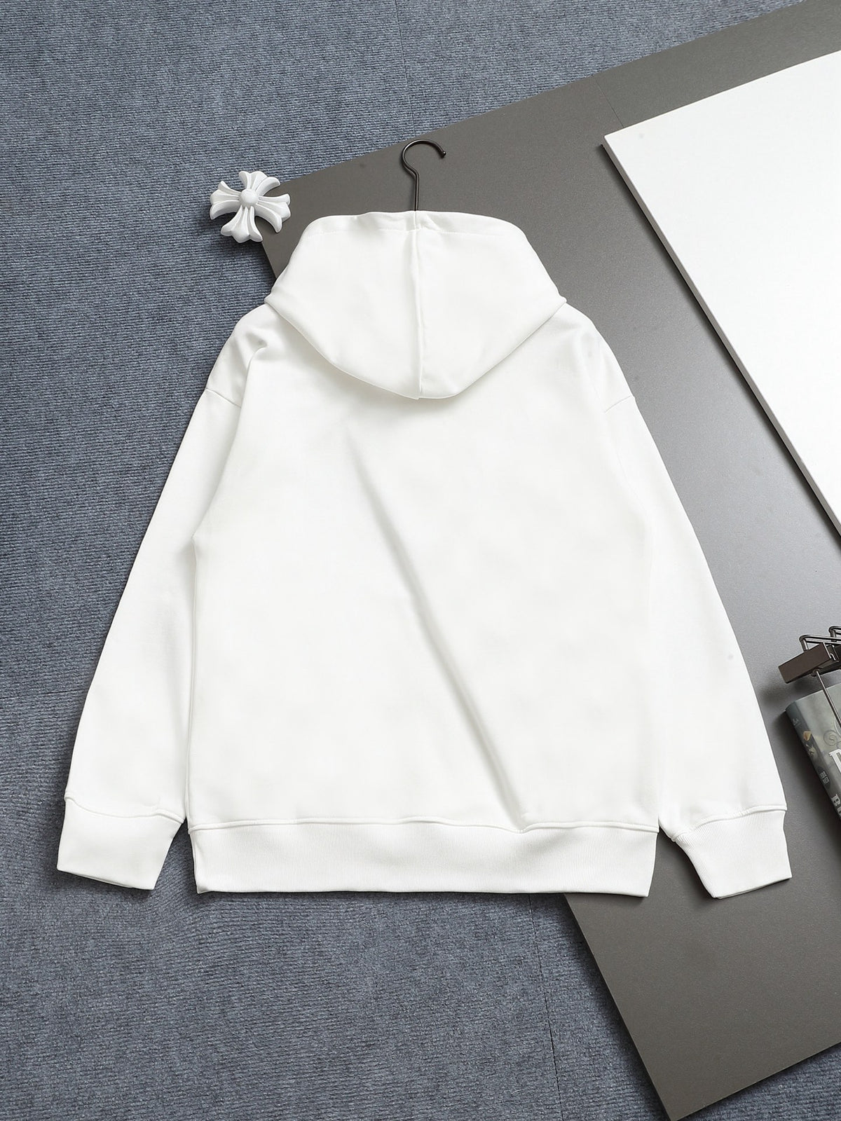 Classic Fit Hoodie-2697-17