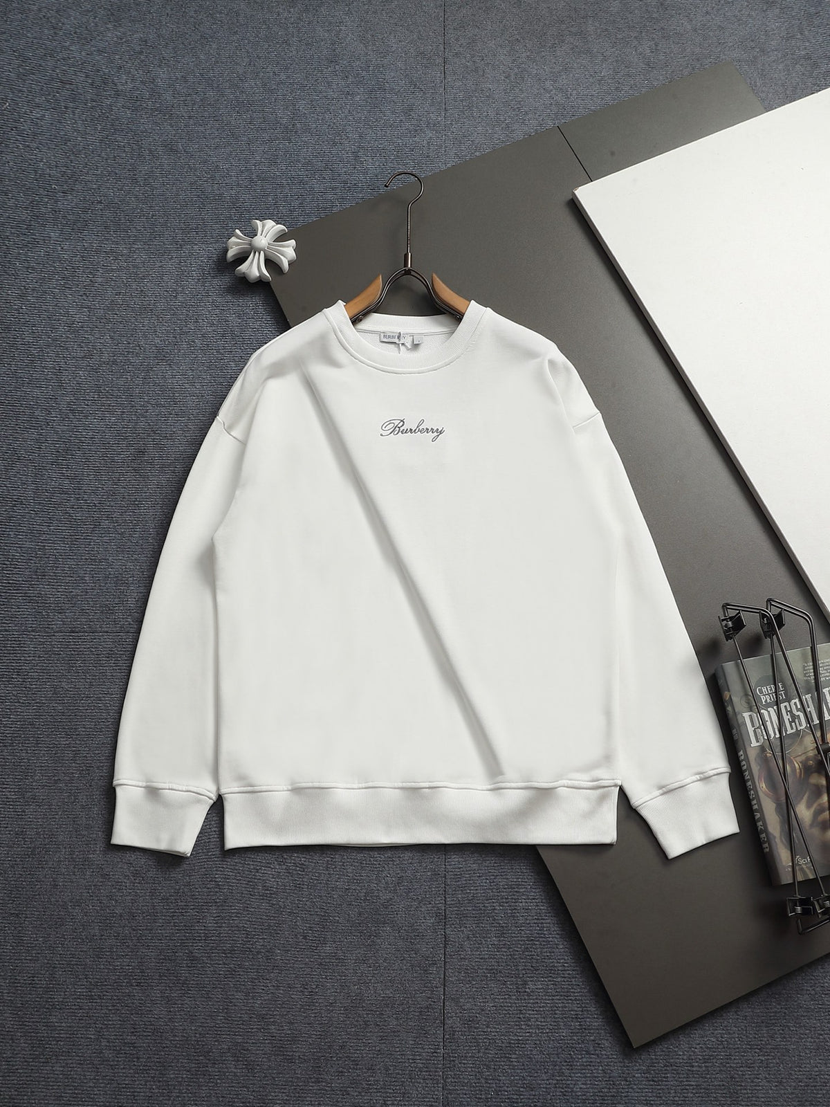 Classic Fit Hoodie-2697-21