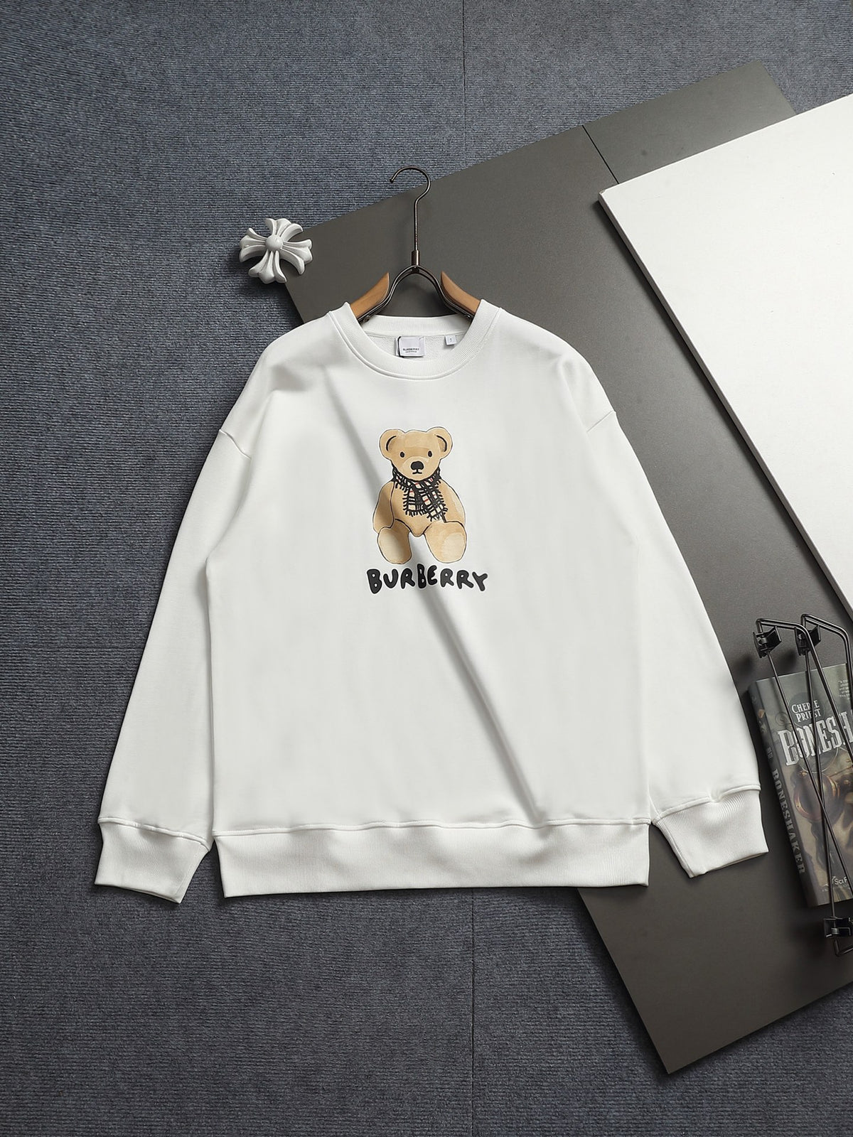 Classic Fit Hoodie-2697-26