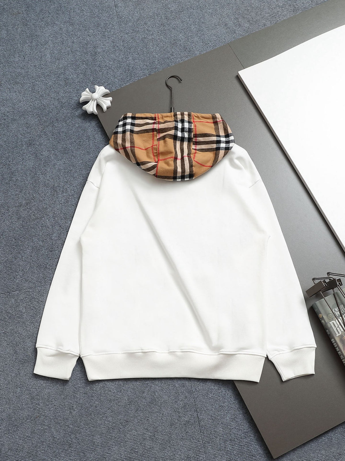 Classic Fit Hoodie-2697-30