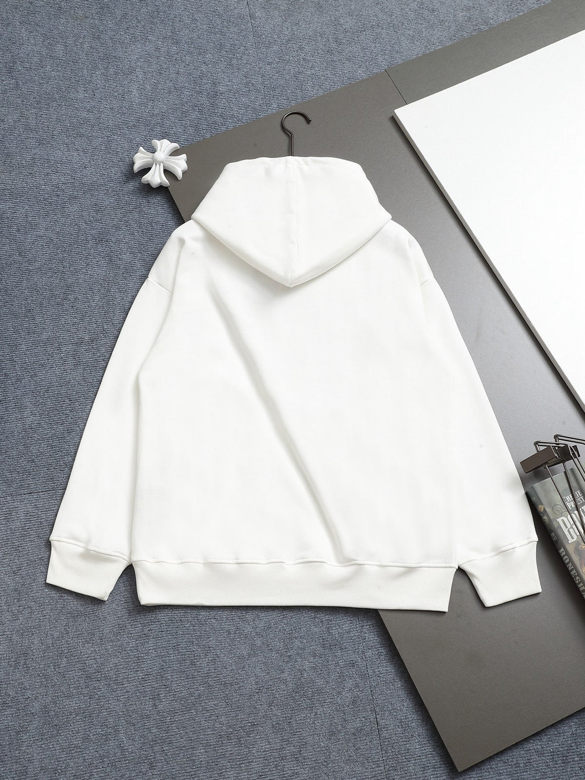 Classic Fit Hoodie-2697-31