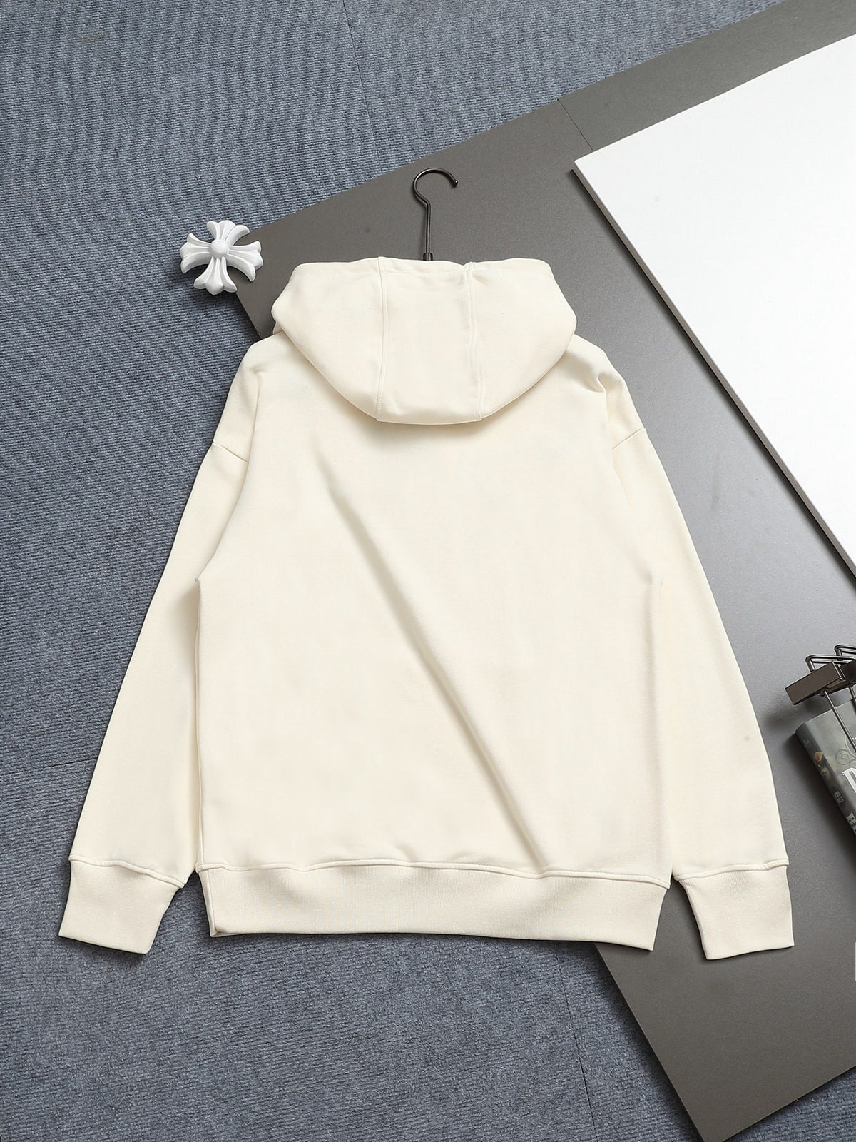 Classic Fit Hoodie-2697-35