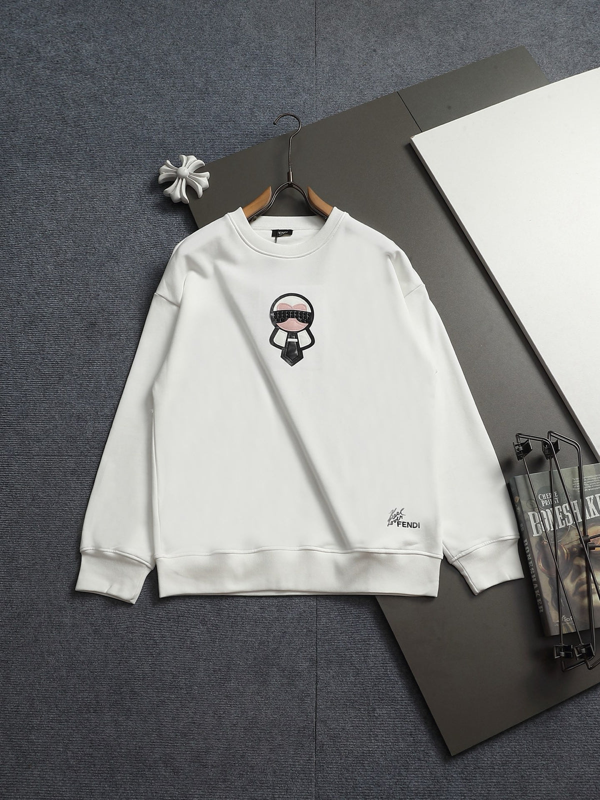 Classic Fit Hoodie-2697-42